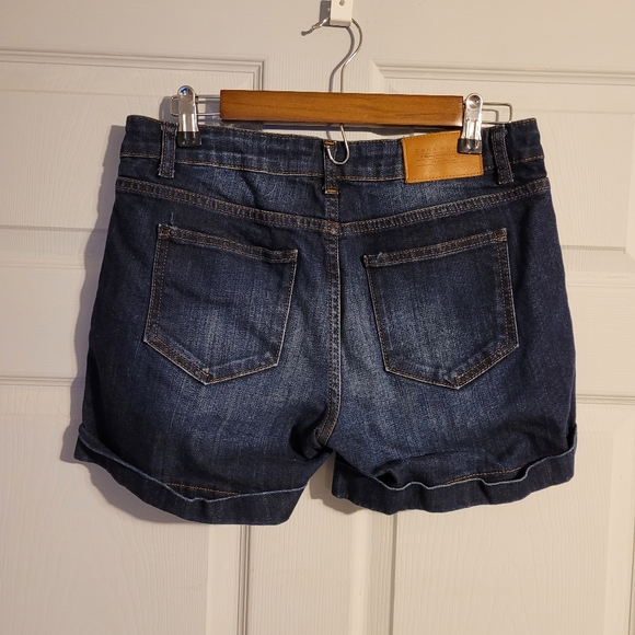 Zara Women Denim shorts dark wash Sz  8 EUC RN 77302 - Picture 4 of 4
